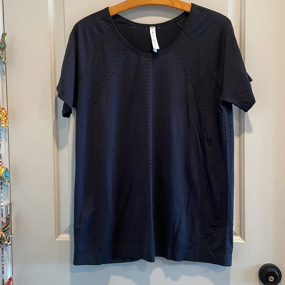 Athleta Foothill Tee - Picture 5 of 10